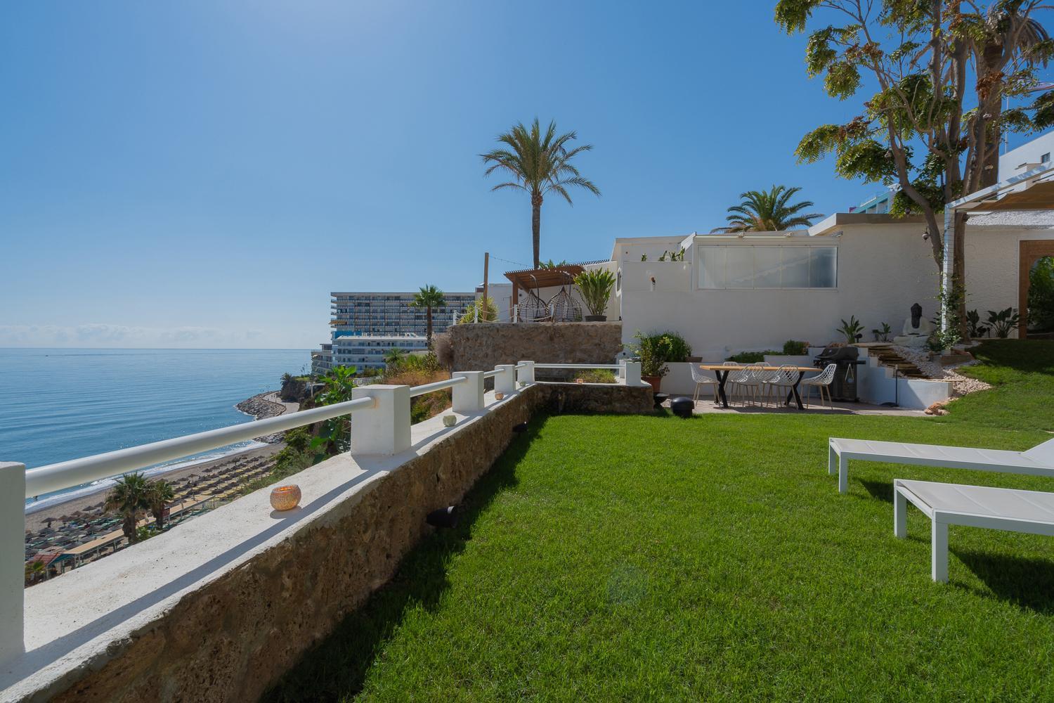 托雷莫利诺斯Private 250Sqm Garden Duplex, Jacuzzi, Cinema, Sea View Escape公寓 外观 照片